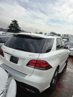 Mercedes-Benz GLE-Class GLE 350d 4MATIC 2017 White