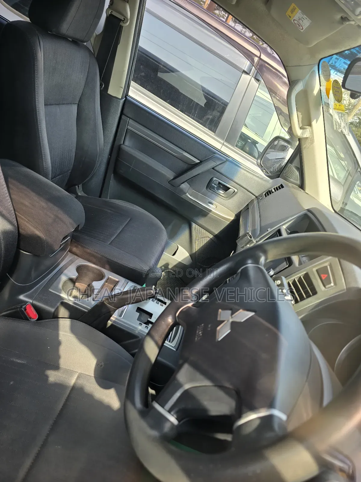 Mitsubishi Pajero V90 3.0 V6 GL 2015 Silver