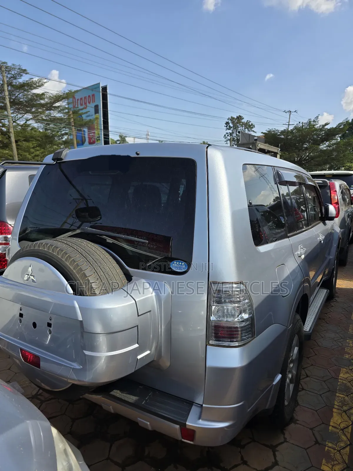 Mitsubishi Pajero V90 3.0 V6 GL 2015 Silver