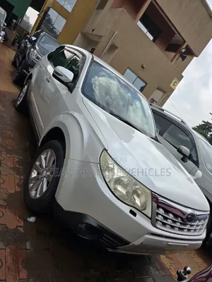 Photo - Subaru Forester 2012 White