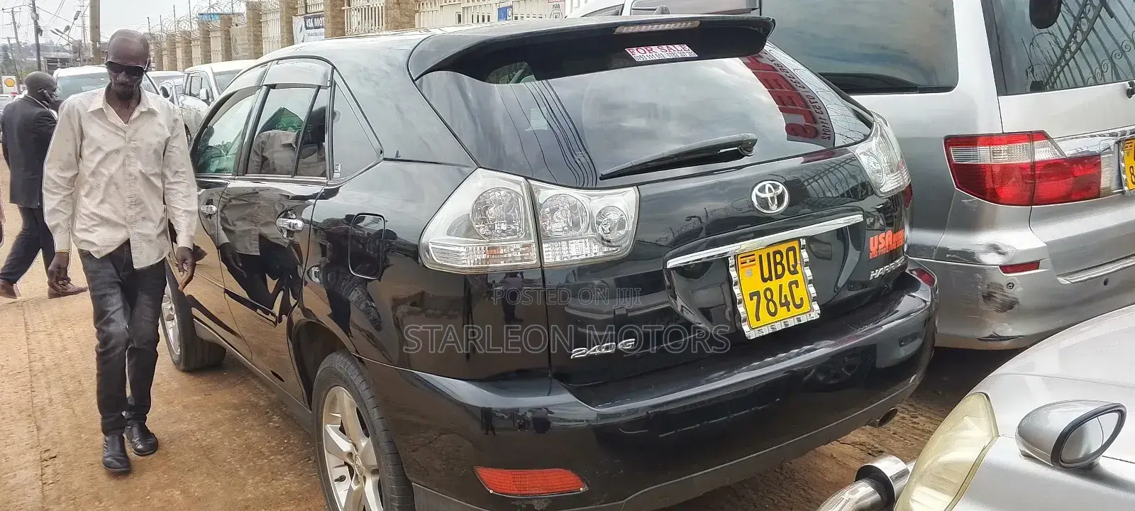 Toyota Harrier 2.4 2010 Black