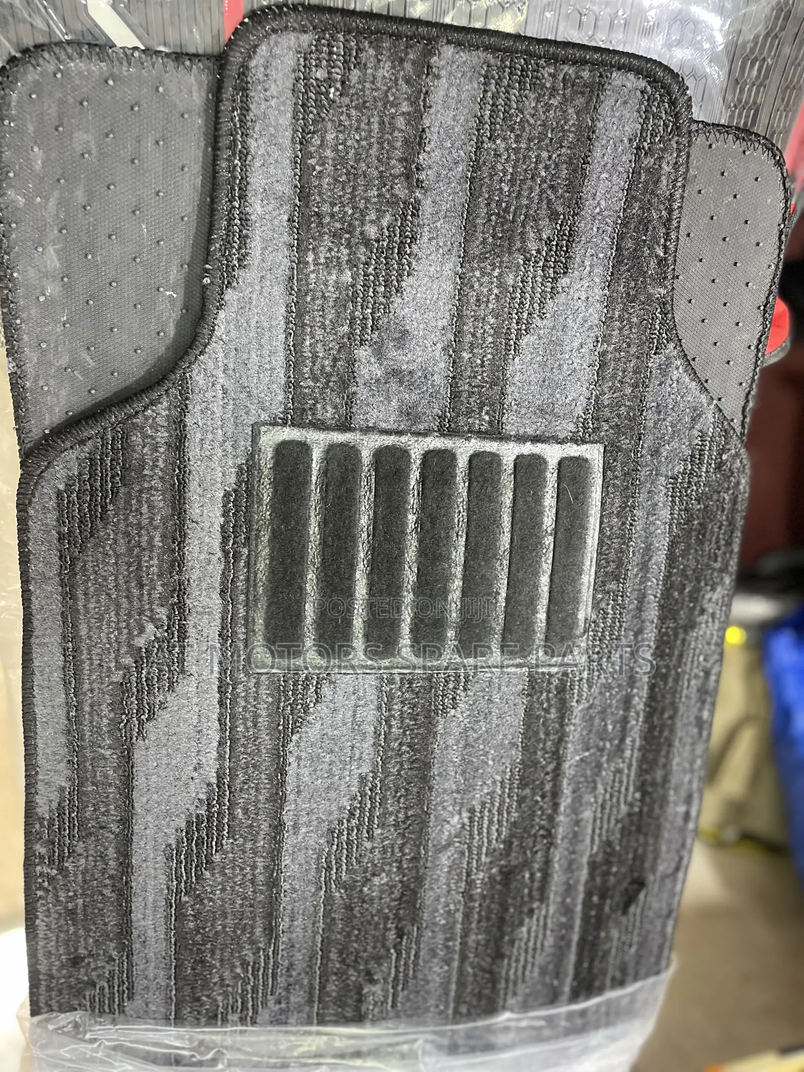 Woolen Carpets for All Cars