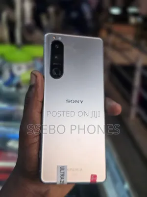 Photo - New Sony Xperia 5 III 128 GB White