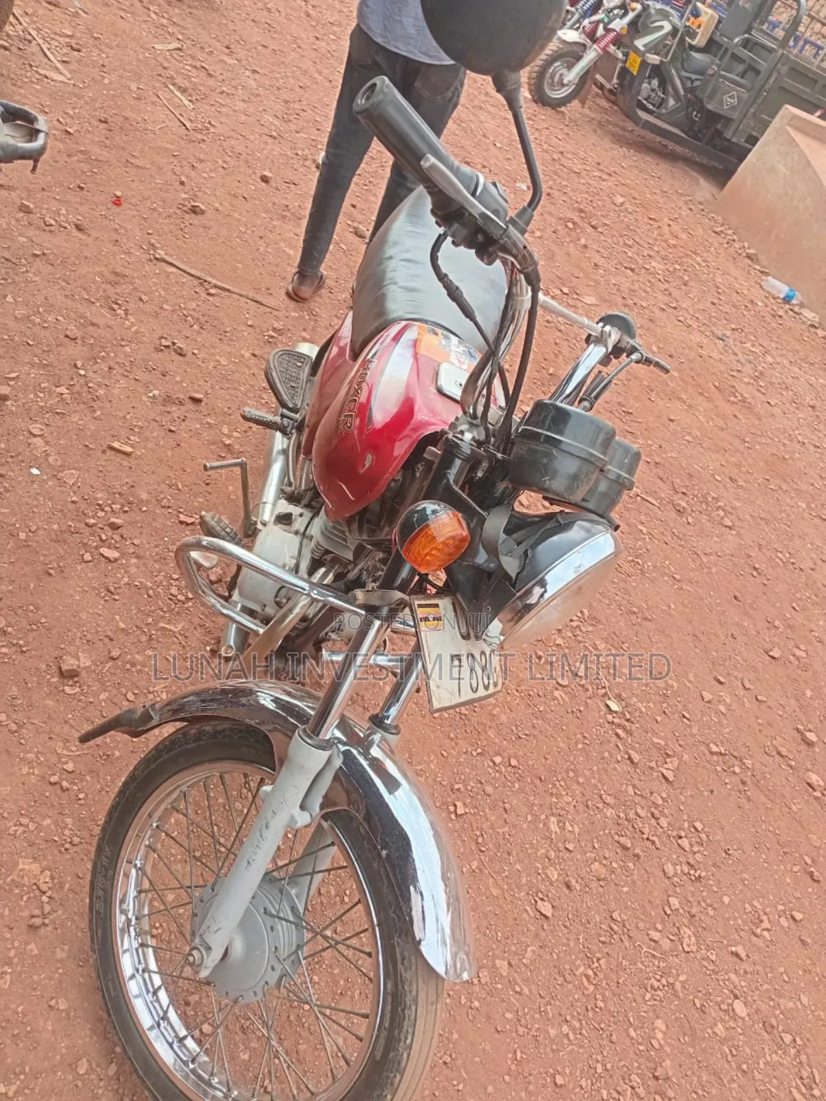 Bajaj Boxer 2024 Red