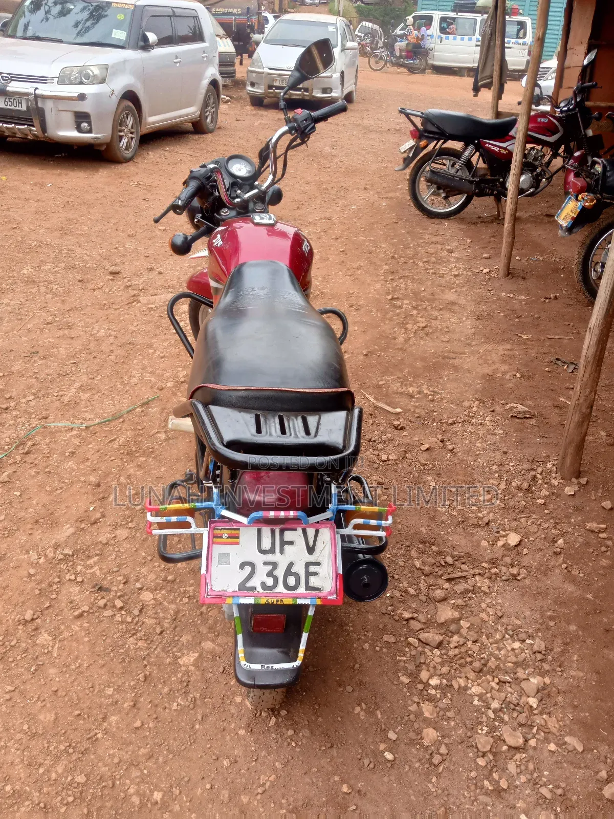 TVS HLX 125 2024 Red