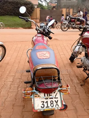 Bajaj Boxer 100 2024 Red