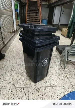 Garbage Plastic Dust Bins 240ltrs for Home/School/Hospital