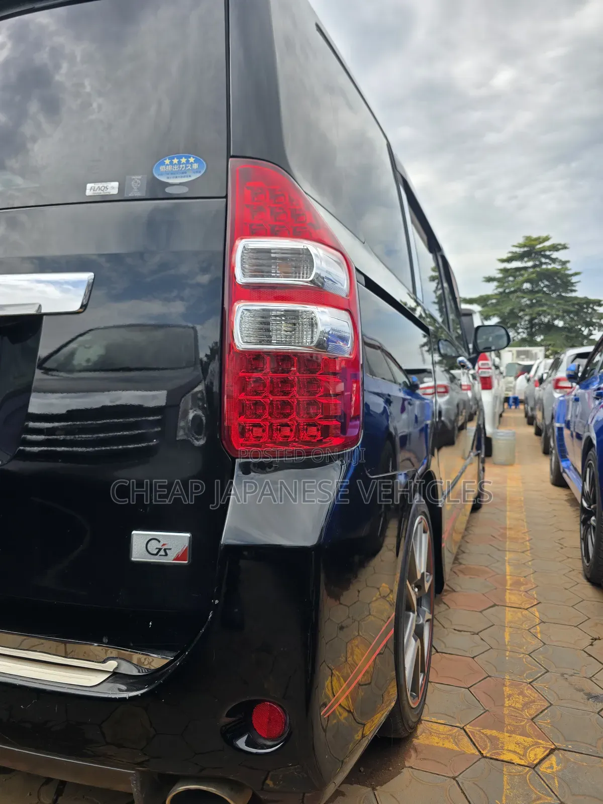 Toyota Noah 2012 Black