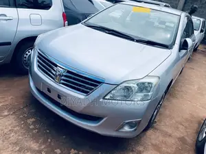 Toyota Premio 1.8 FWD 2012 Silver