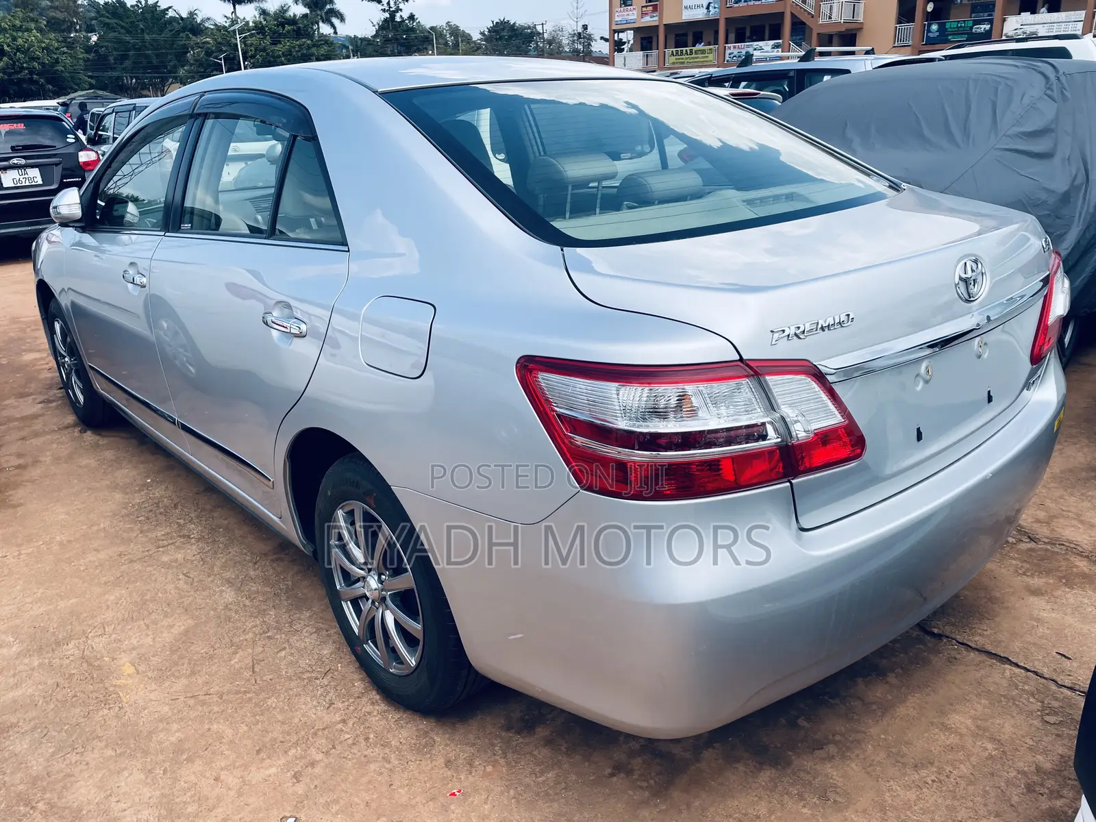 Toyota Premio 1.8 FWD 2012 Silver