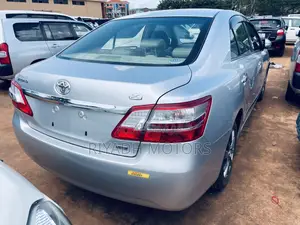 Toyota Premio 1.8 FWD 2012 Silver