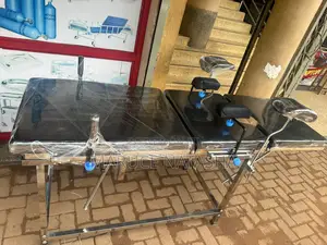 Gynecological and Obstetric Delivery Bed for Child Birth