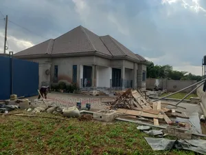 Furnished 4bdrm House in Kira for sale
