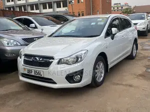 Photo - Subaru Impreza 2014 White