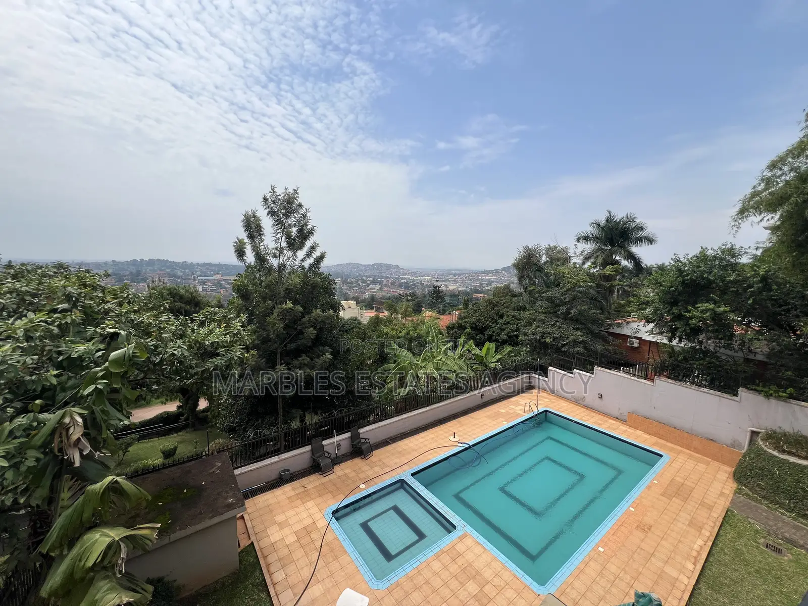 Furnished 3bdrm Apartment in Naguru, Central Division for rent