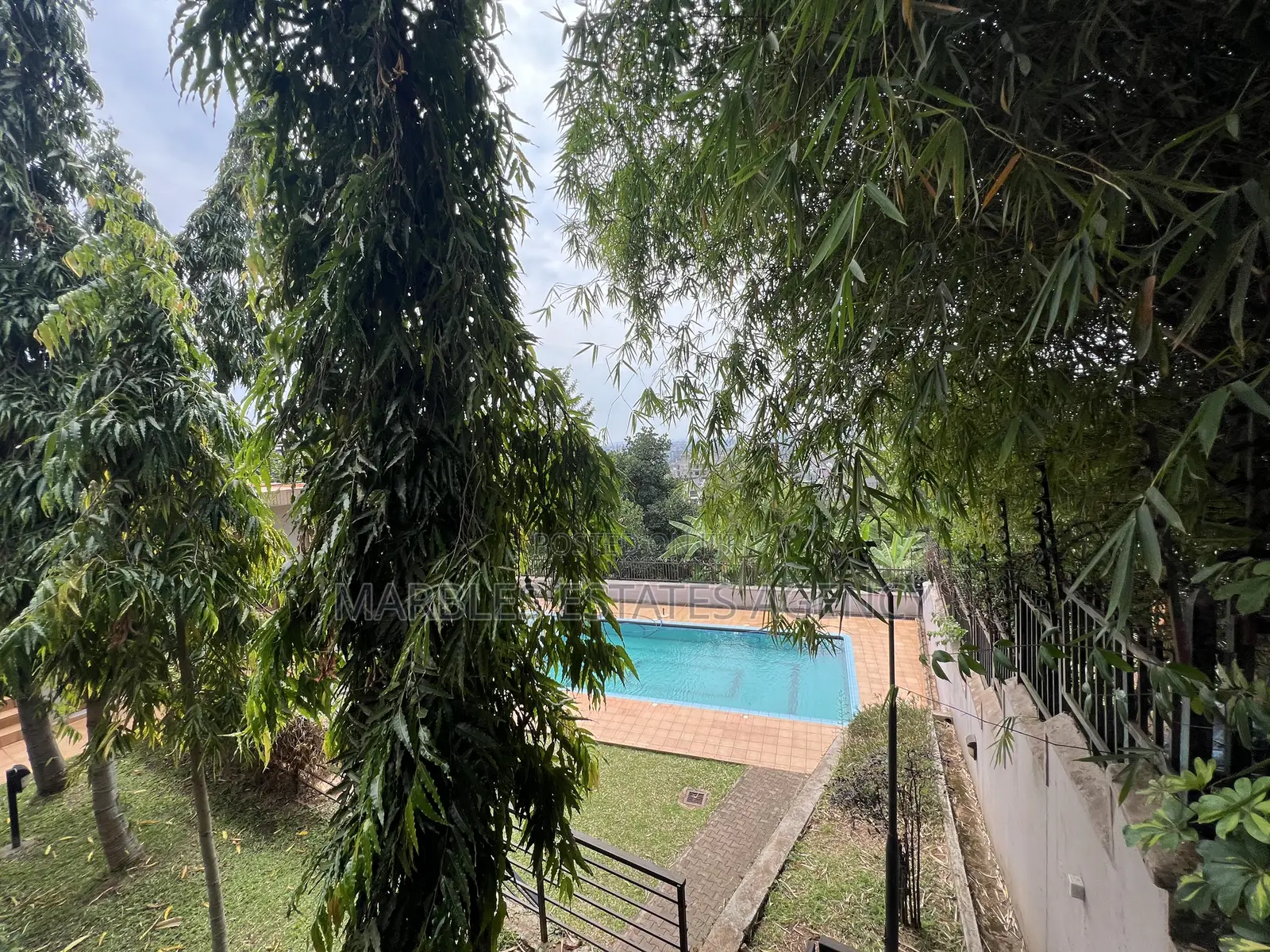 Furnished 3bdrm Apartment in Naguru, Central Division for rent