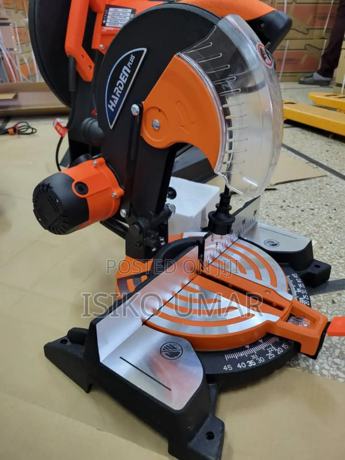 Mitre Saw Machine