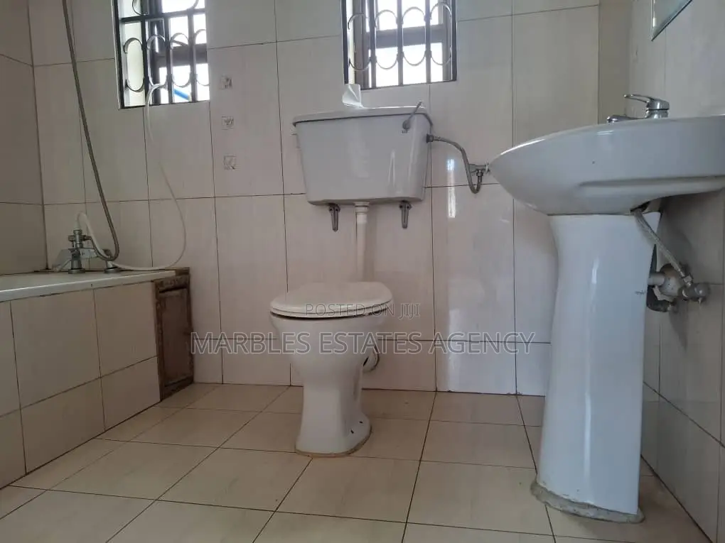 3bdrm Condo in Naalya Estate, Central Division for sale