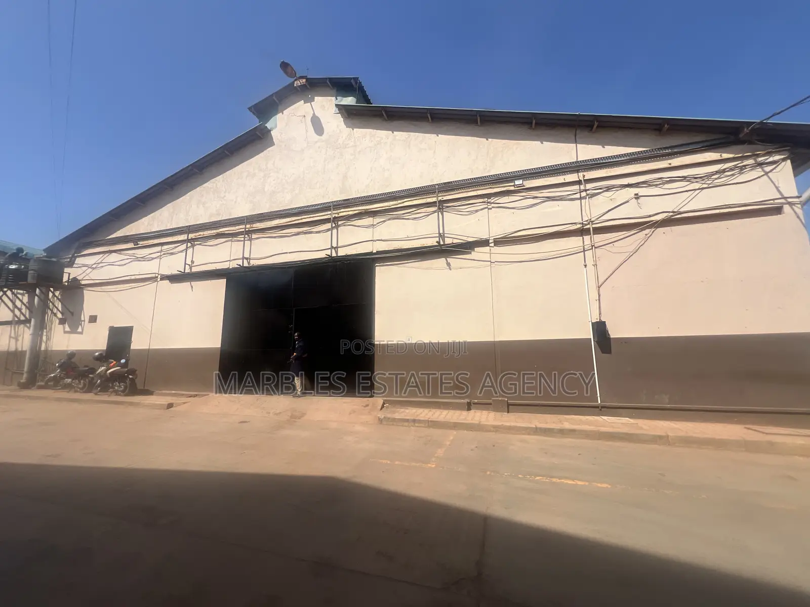 Warehouse for Rent in Bugolobi Industrial Area 560 SQMS