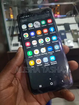 Photo - New Samsung Galaxy S9 64 GB Purple