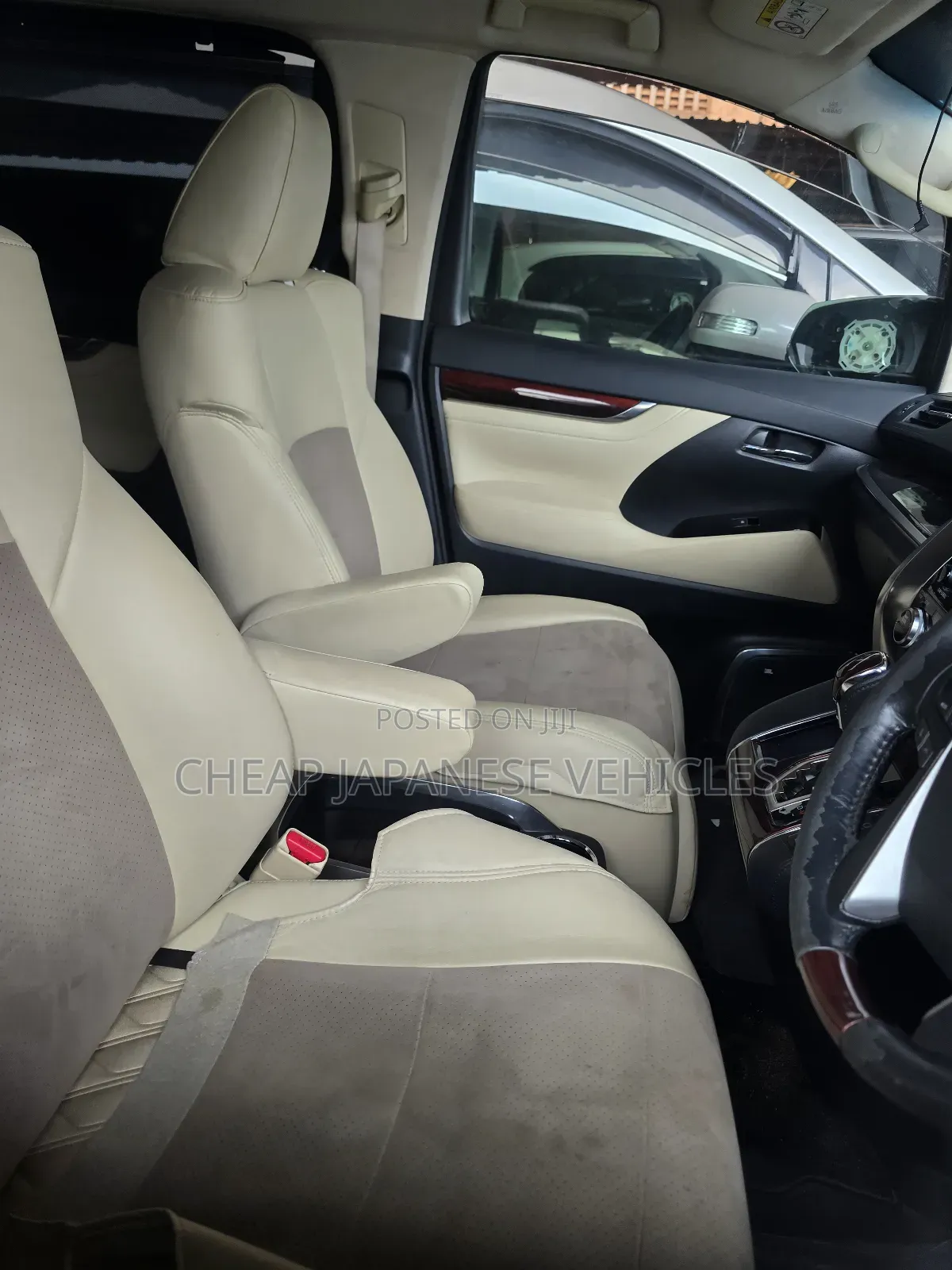 Toyota Alphard 2.5 Petrol AWD 2017 White