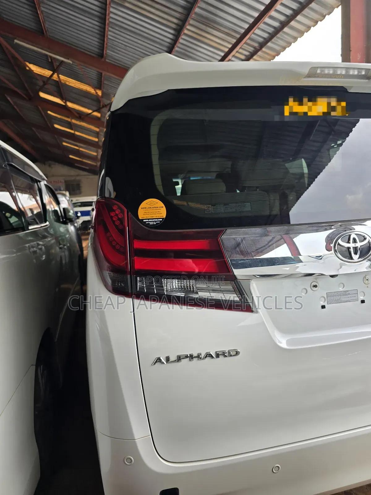 Toyota Alphard 2.5 Petrol AWD 2017 White