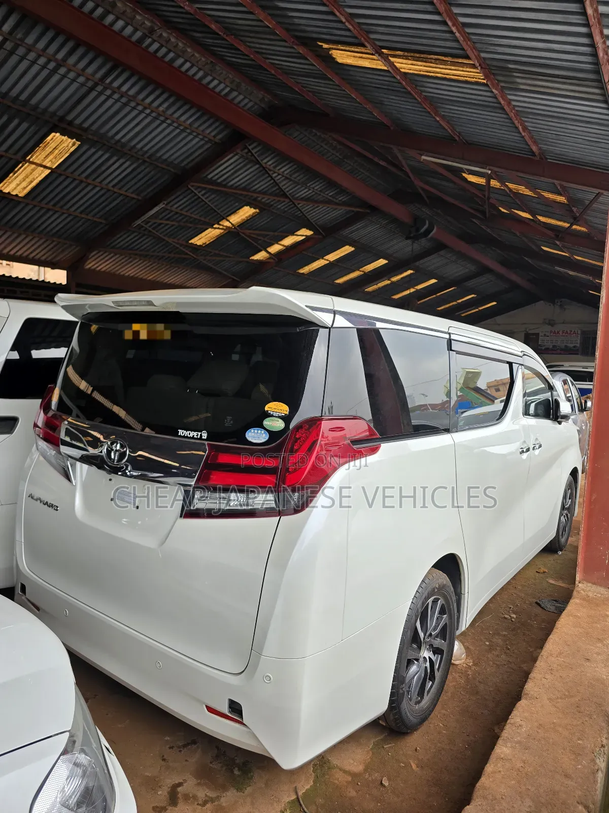 Toyota Alphard 2.5 Petrol AWD 2017 White