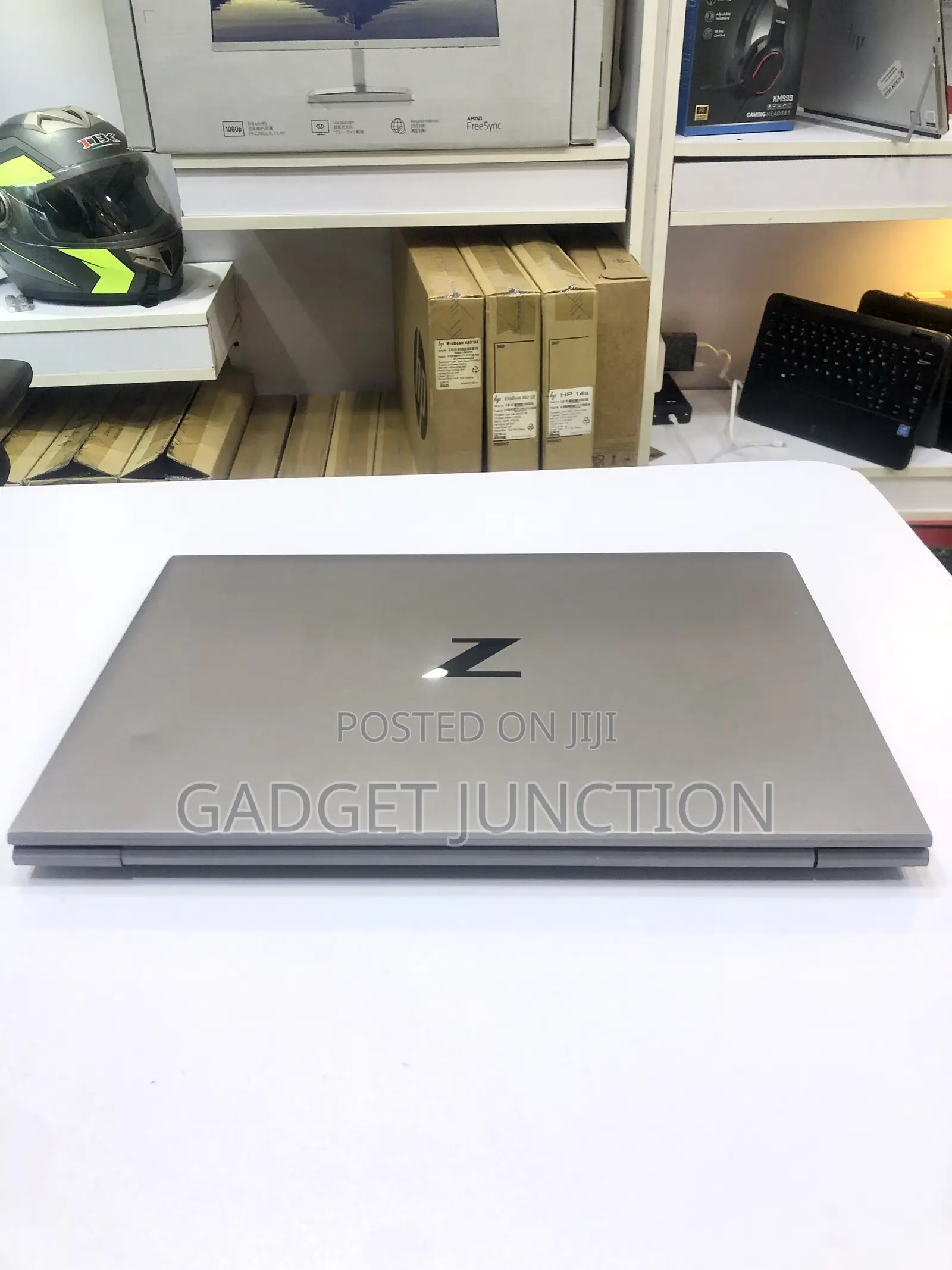 New Laptop HP ZBook Firefly G8 16GB Intel Core I7 SSD 512GB