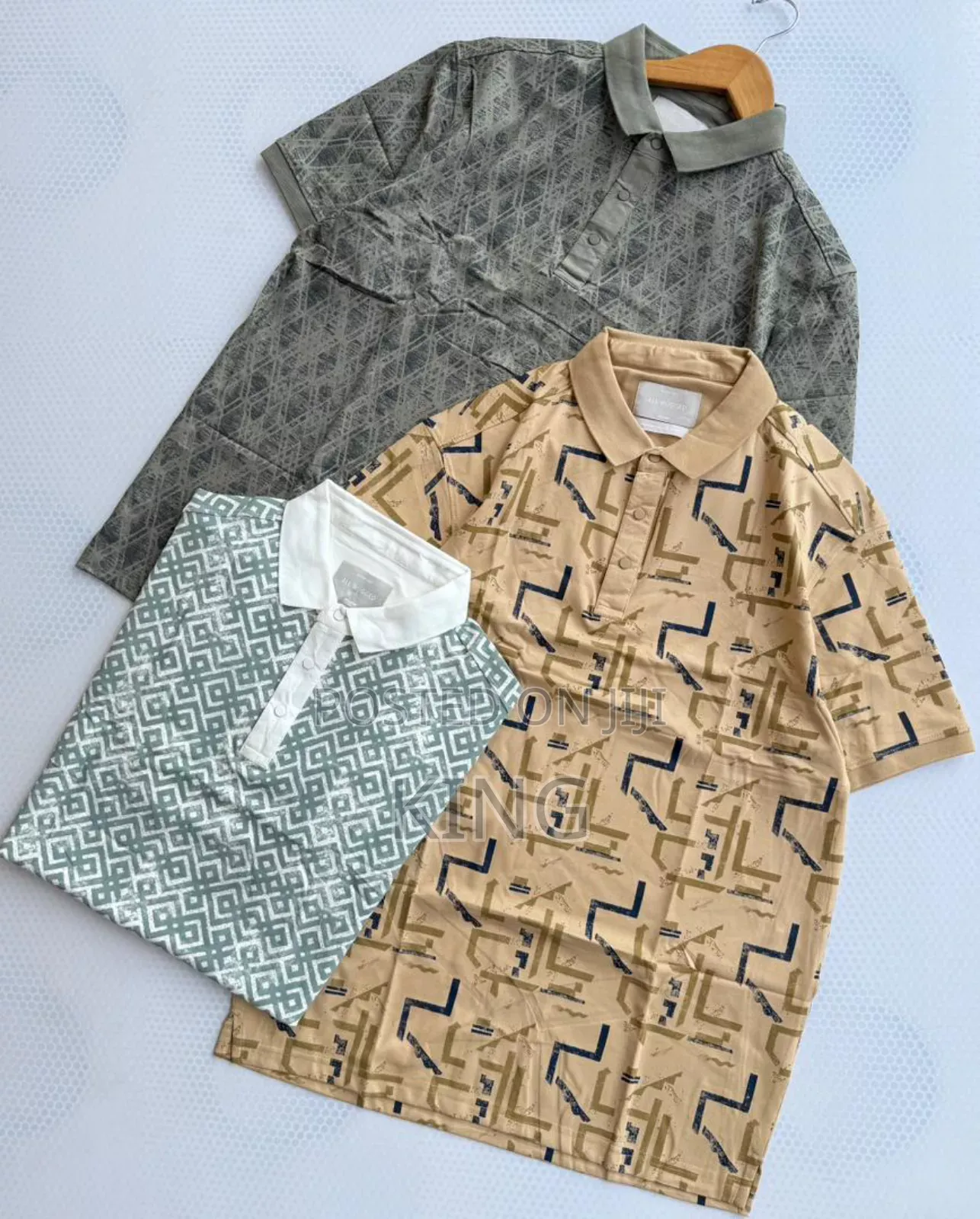 Genial T-Shirts