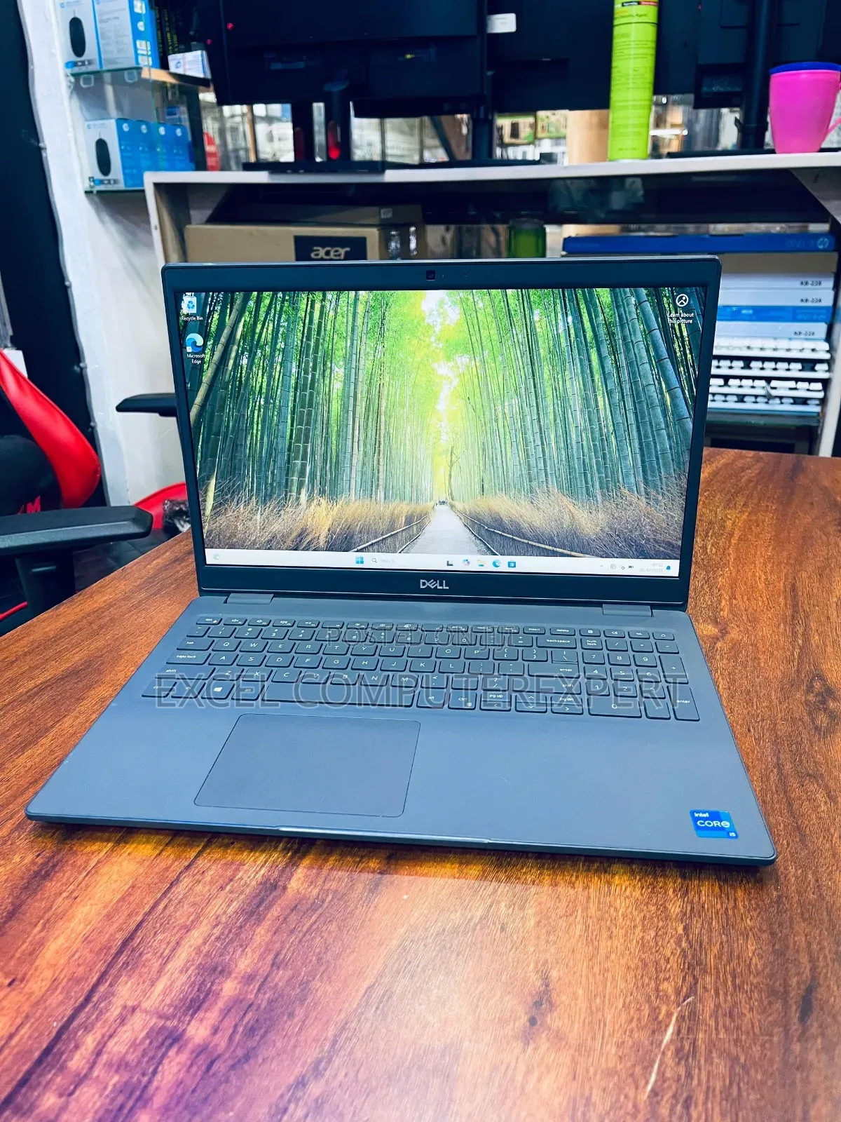 New Laptop Dell Latitude 3510 8GB Intel Core I7 SSD 512GB