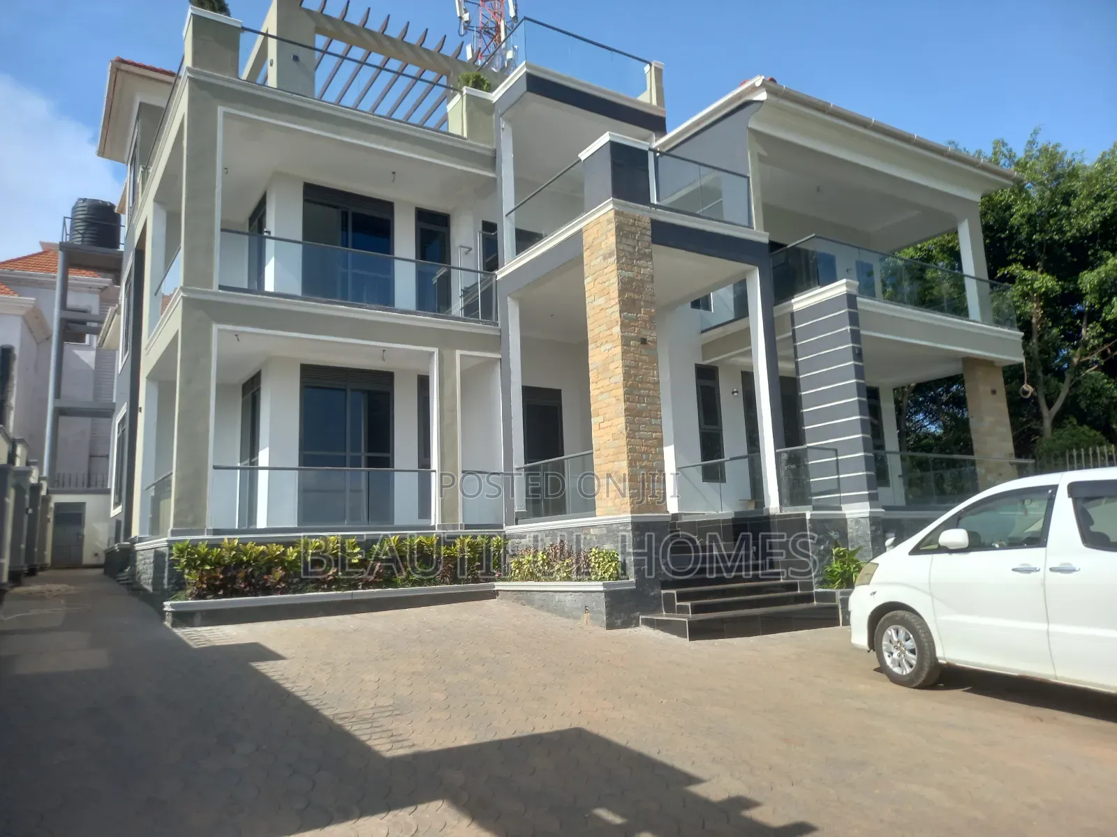 Furnished 7bdrm House in Kyanja Hill, Central Division for sale