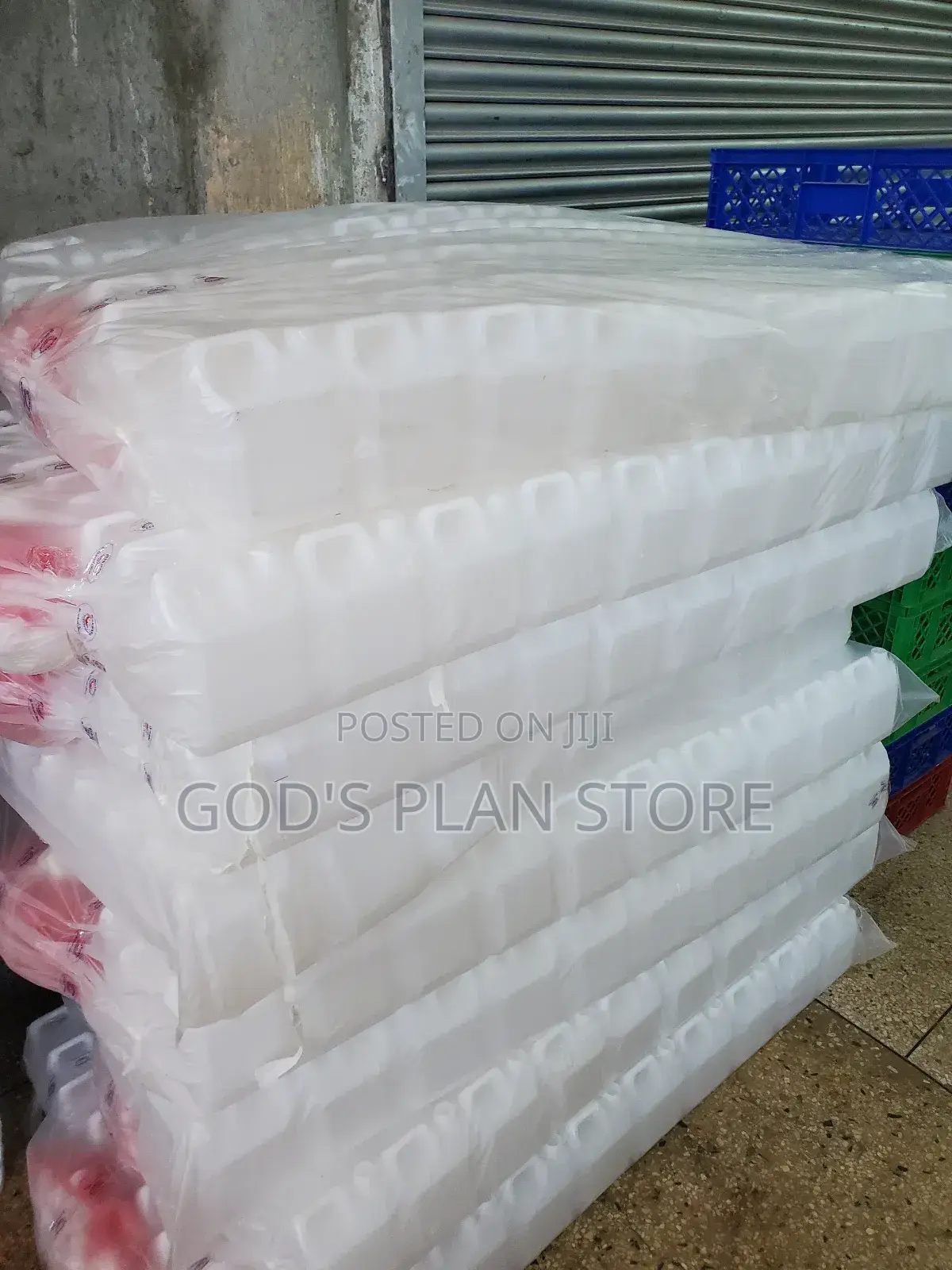 100pcs 1litre Plastic Jerrycans Carton