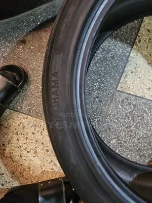245 40 R19 Yokohama 98w Extra Load .