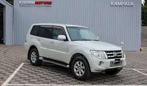 Mitsubishi Pajero 2012 White