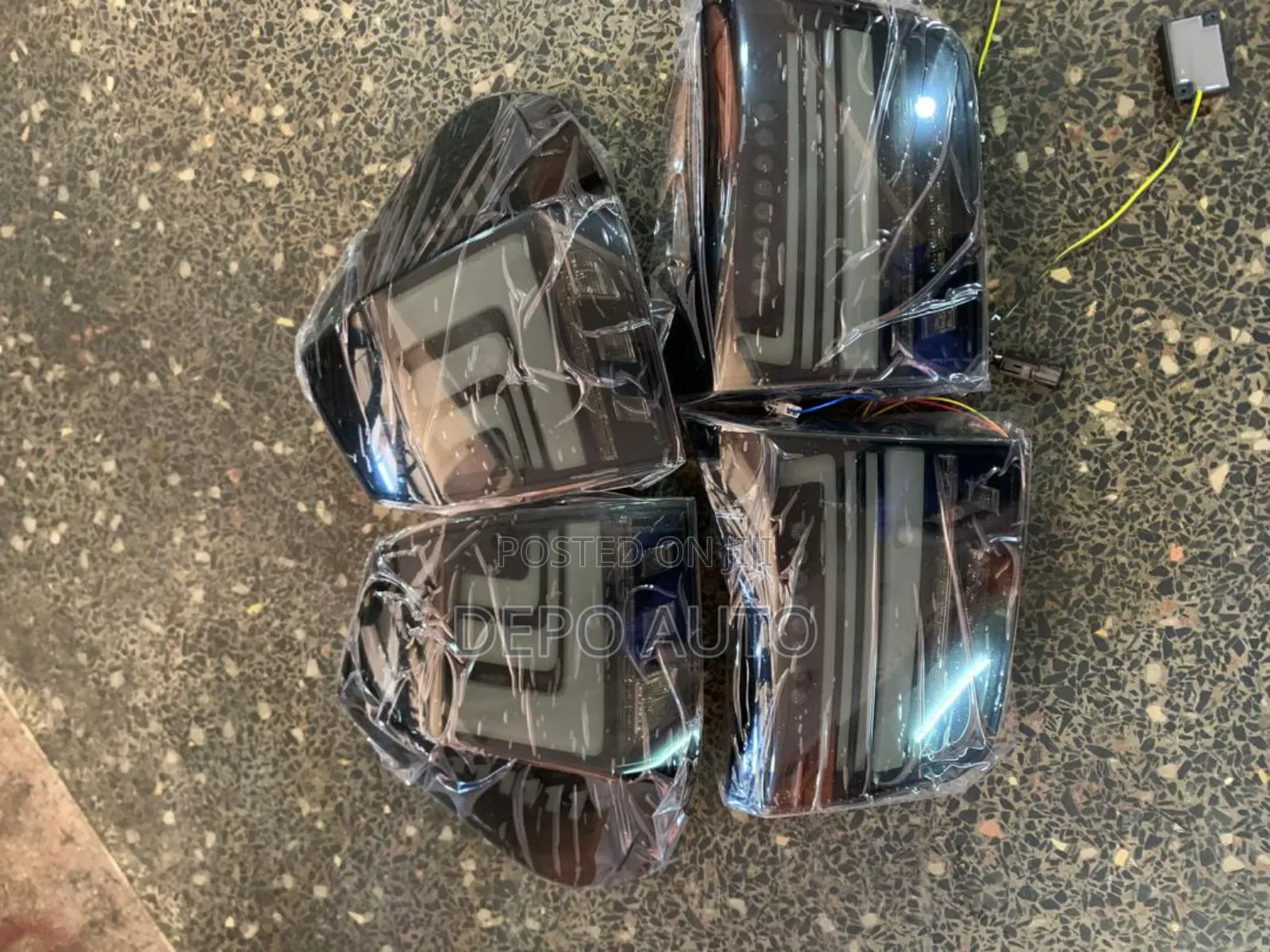 Harrier Rx330(Kawundo) Led Tail Lights