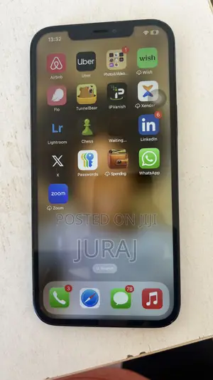 Photo - Apple iPhone 12 Pro Max 256 GB Blue