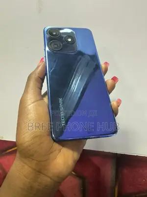 Photo - Tecno Spark 10C 128 GB Black