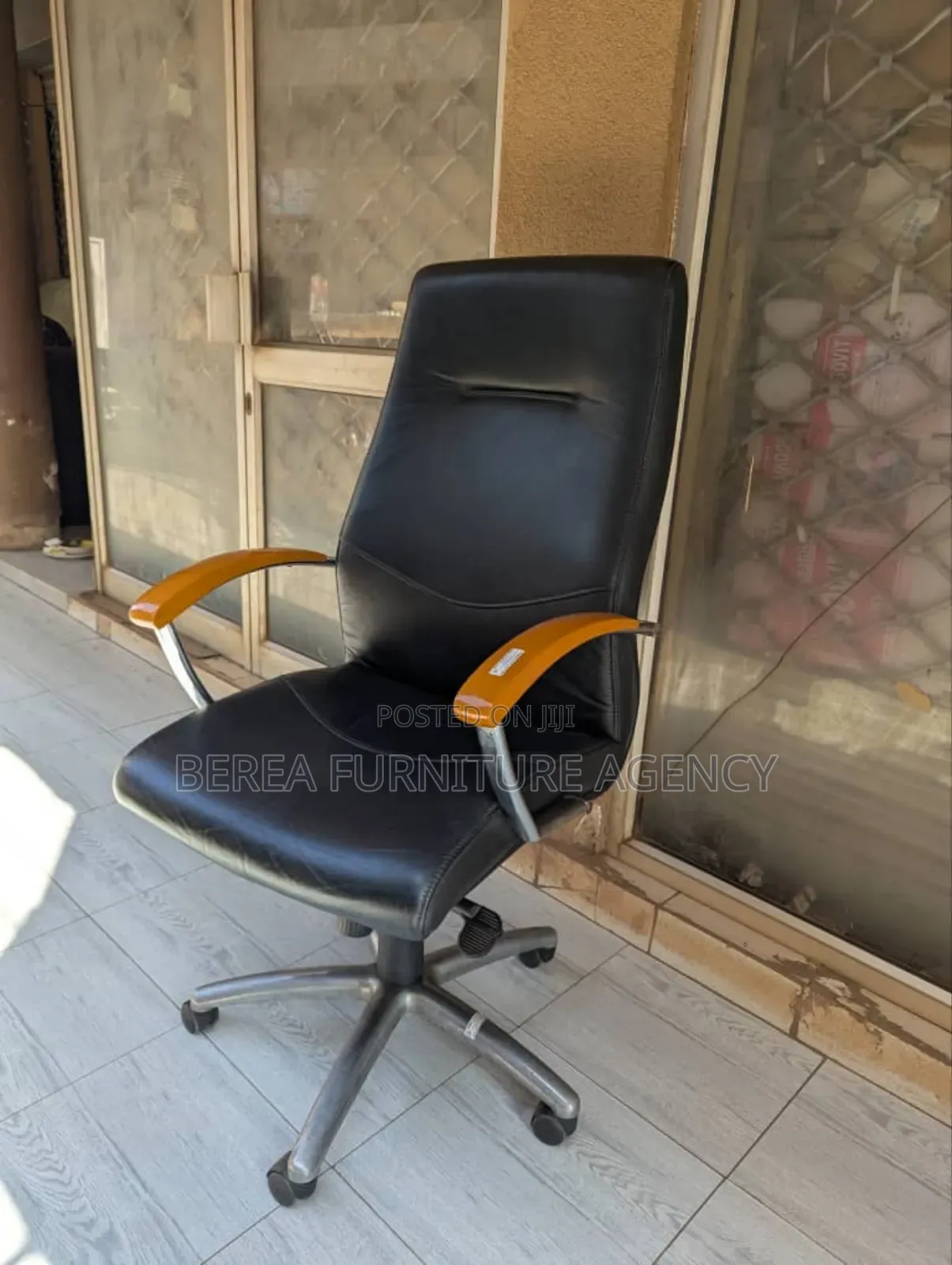 Super Pure Leather Executive Chair