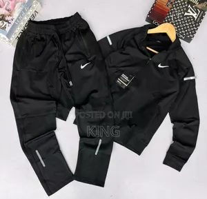Photo - Nike Sportswear Men's Tracksuit