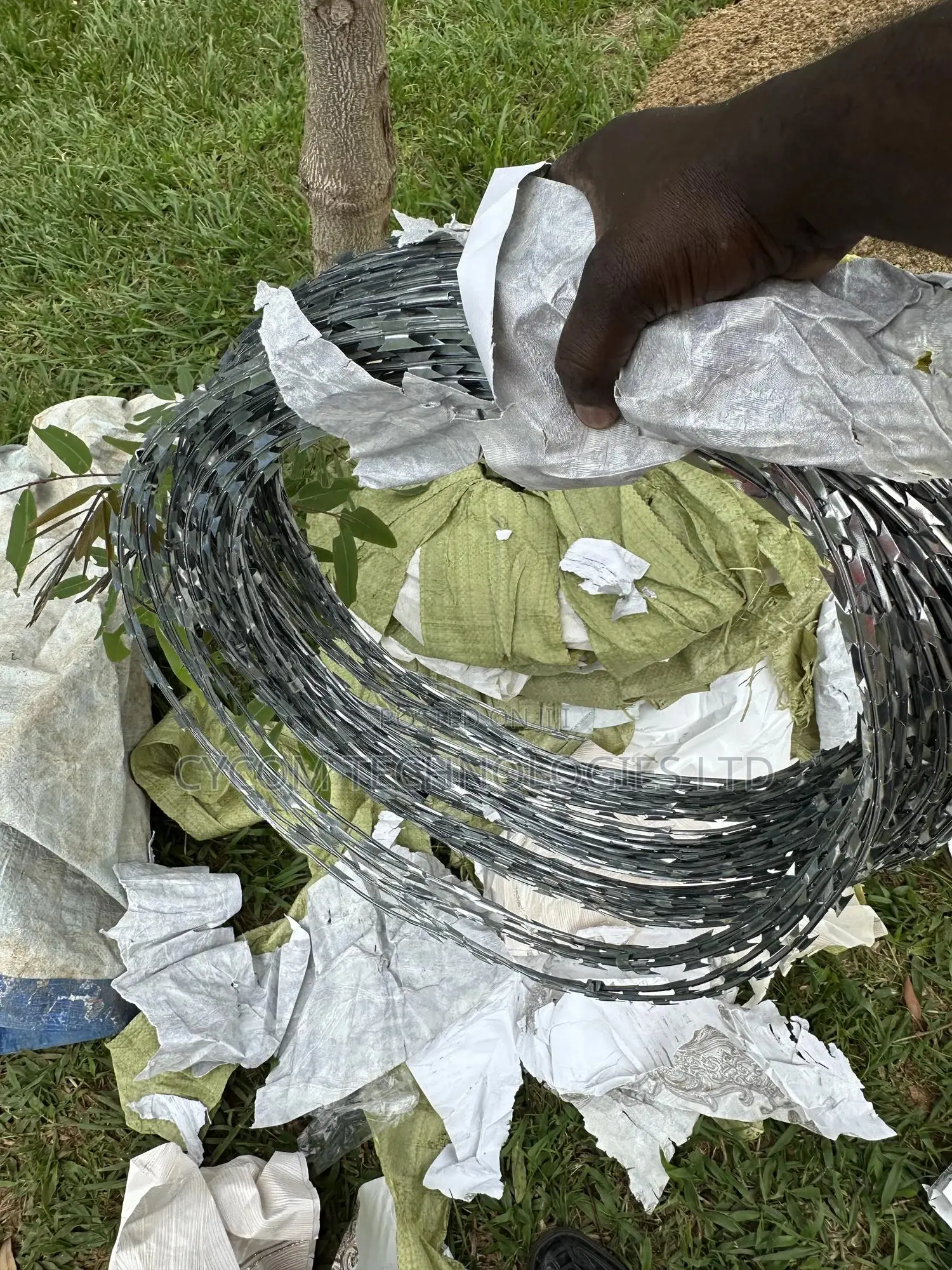 Sekanyorya Razor Wire
