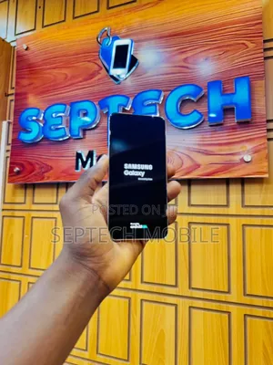 New Samsung Galaxy S22 5G 256 GB Black