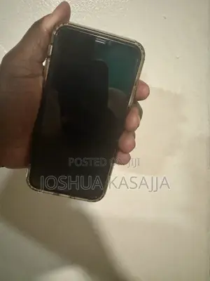 Photo - Apple XR 128 GB Blue