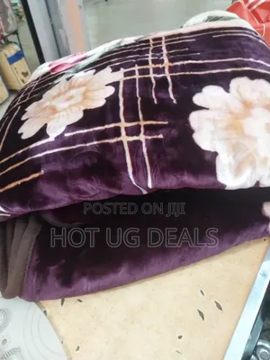 6x6 Double Face Think Warm Woolen Blanket -(Prints Varies)