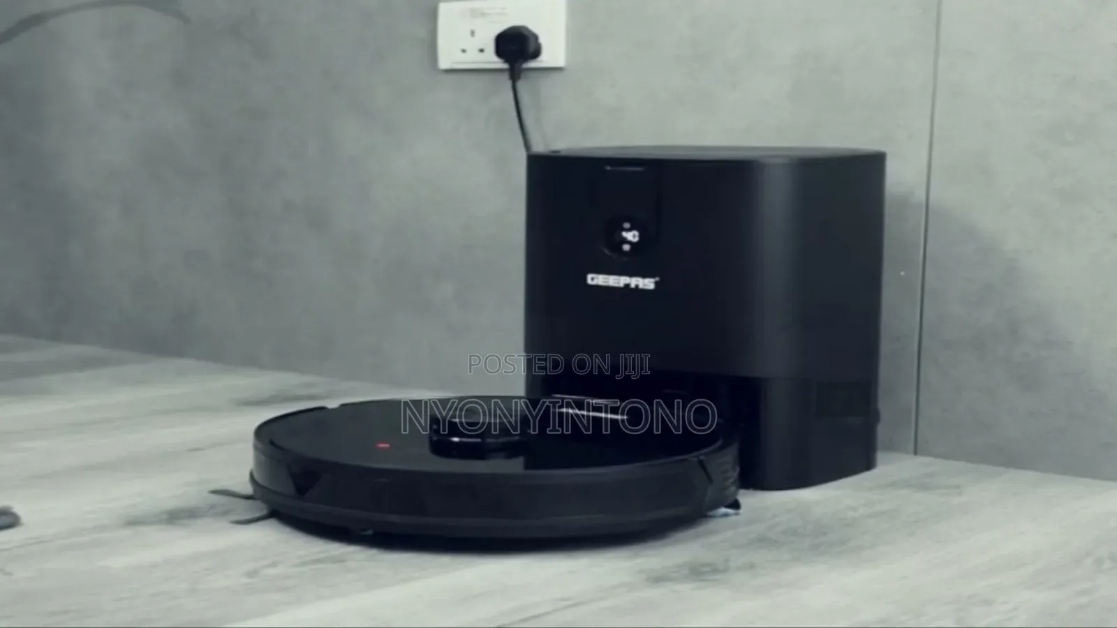 Geepas High-Quality Robot Wet Dry Vacuum Cleaner