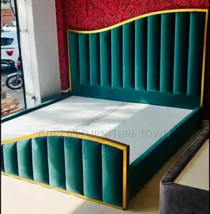 Photo - Green 6 by 6 Bed With a Ciranting Design