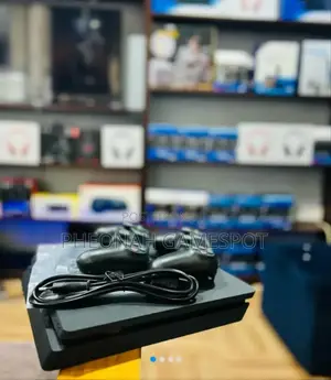 Playstation 4 Slim Gaming Console