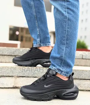 Original Triple Black Nike Air Max Portal Sneakers