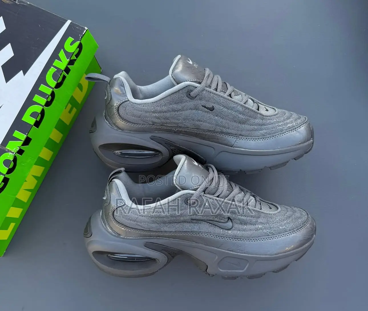 Men’S Classic Grey Nike Air Max Portal Sneakers