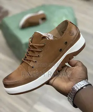 Original Brown/White Timberland Smart Casual Low Shoes