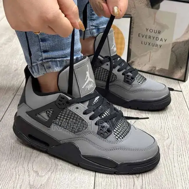 Air Jordan 4 Retro X Travis Scott Cactus Jack Grey Sneakers
